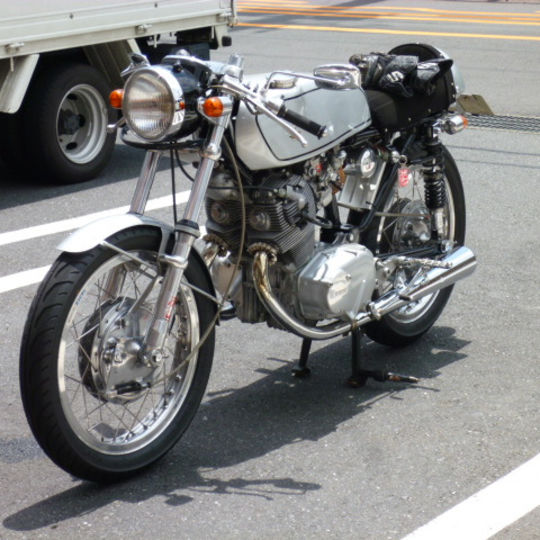 CB77