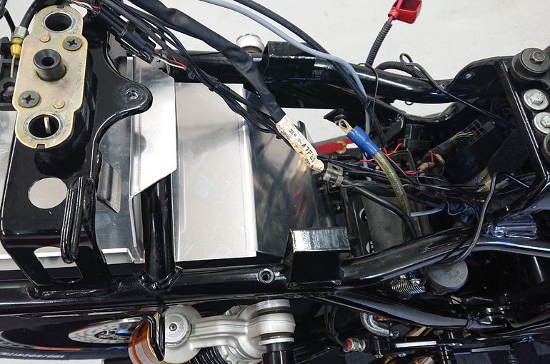 フェンダーレス