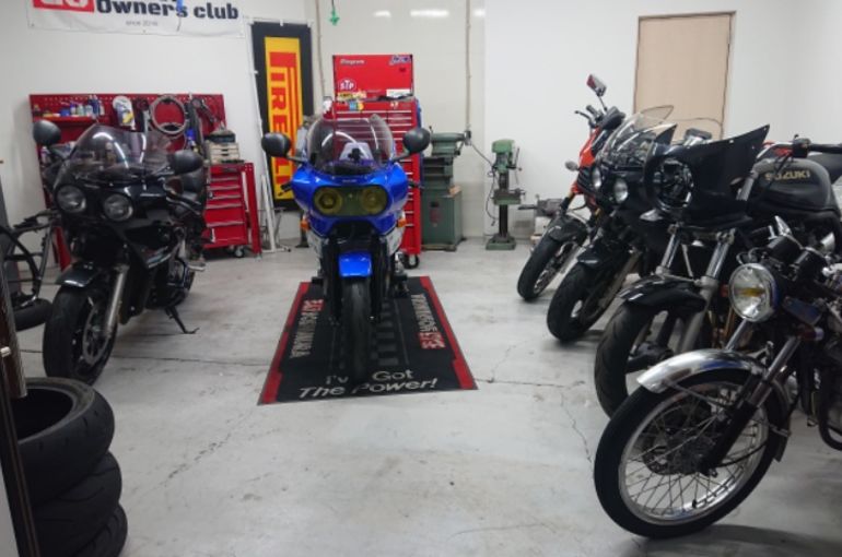 バイク ショップ