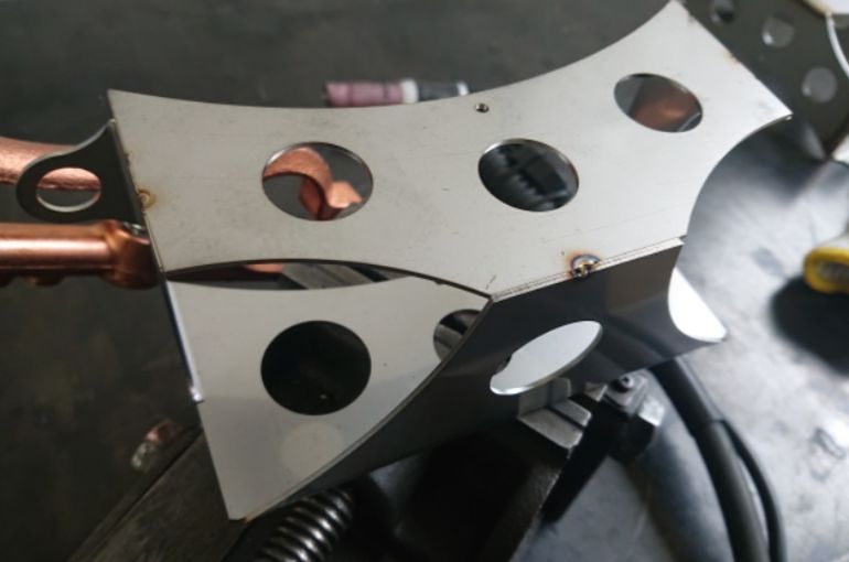 GS1200SS バッテリーケース