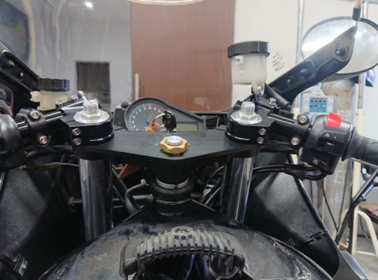 GS1200SS ハンドルアップ