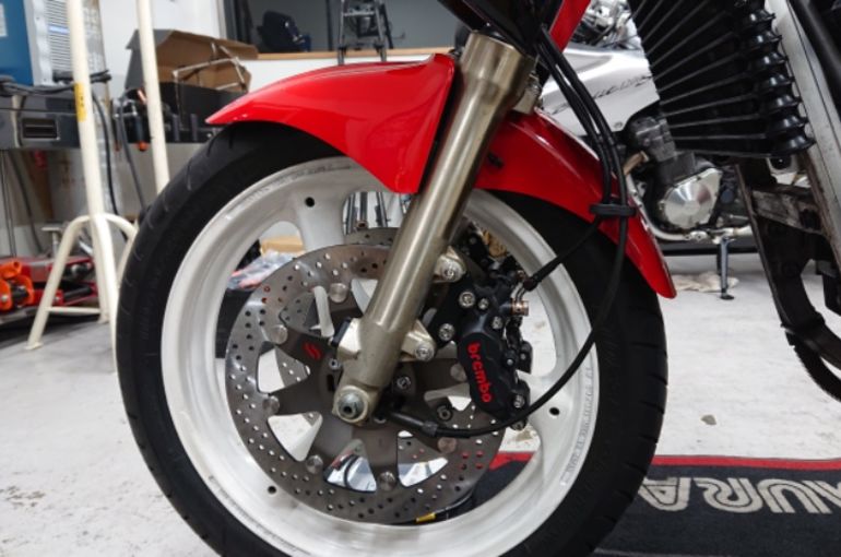 GSX-R1100 GV73A NISSIN 6POD キャリパー スズキ GSX-R1100 フロントブレーキキャリパー 左右 純正 中古