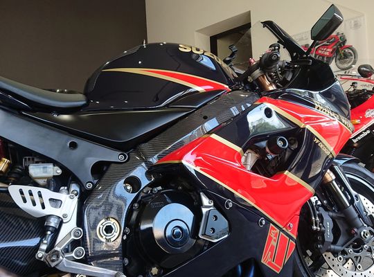 GSX-R1000 ウォルターウルフ