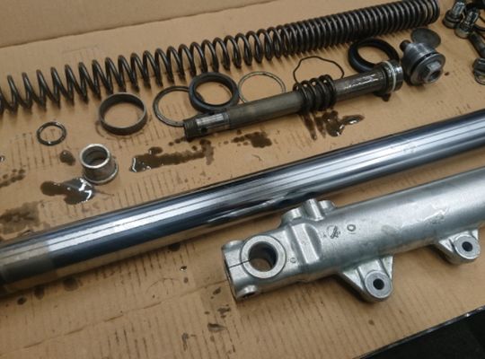 GSX-R1100 フロントフォークオーバーホール