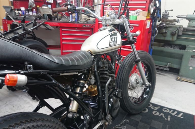 TW200 ガソリンタンク （TW200 タンク加工取り付け作業ですm(__)m②）