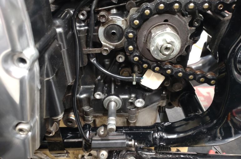 スズキ GS1200SS 純正クラッチ一式 メーカー在庫あり】 21501-14F30 スズキ純正 クラッチアッシー