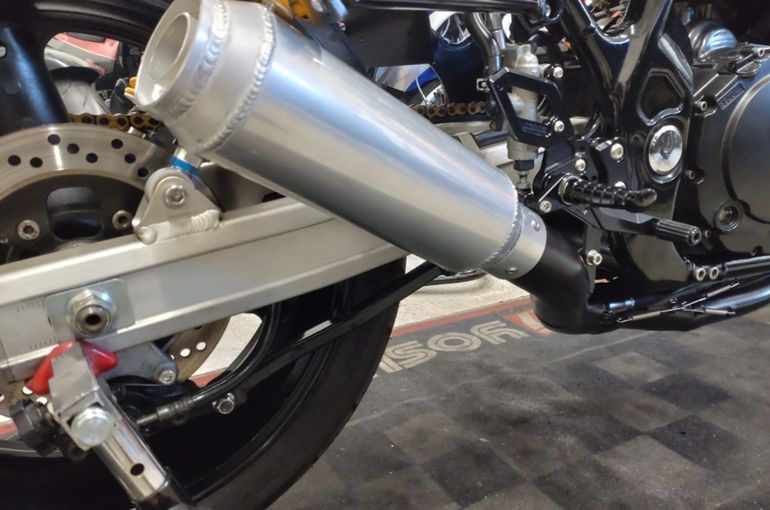 GS1200SS マフラー