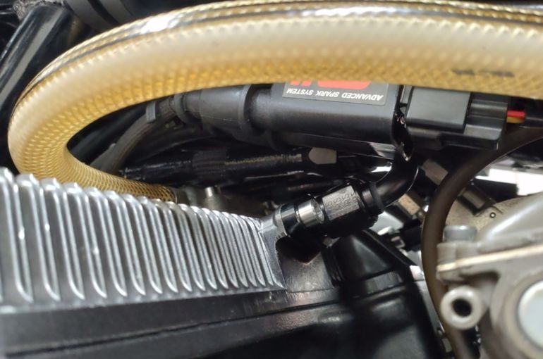 GS1200SS サブオイルクーラーを装着!①