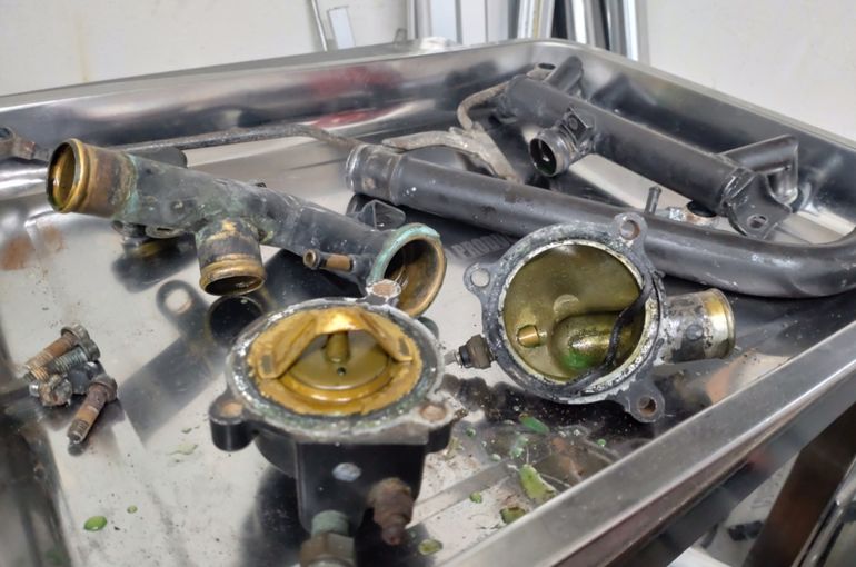 GPZ900R メンテナンス