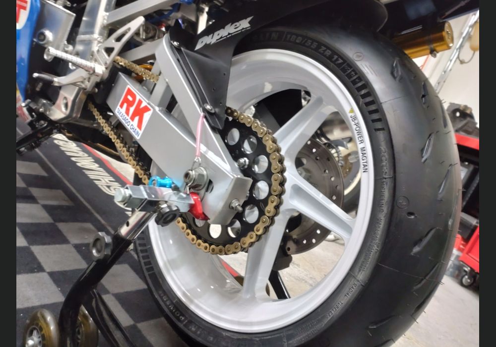 GSX-R750J エンジン