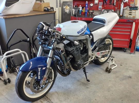 GSX-R1100 レーシングカウル