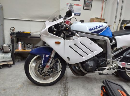 GSX-R1100 カスタム