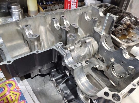 GS1200SS エンジンオーバーホール