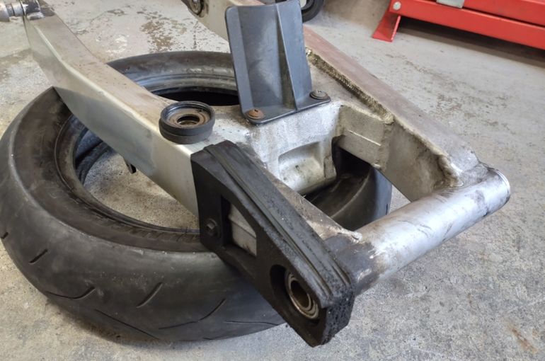 GSX-R1100 メンテナンス