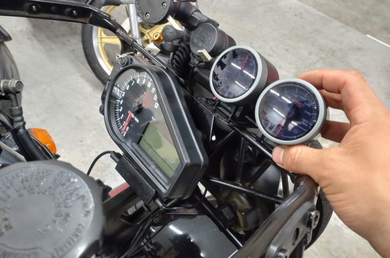 GS1200SS メーター