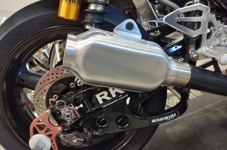 GS1200SS マフラー