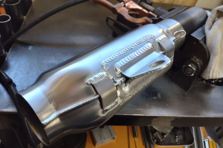 飯田レーシングファクトリー