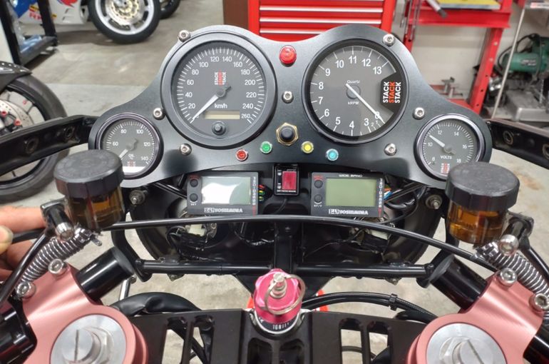 GS1200SS メーター