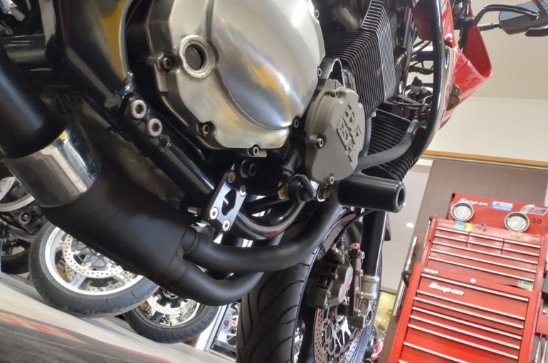 油冷　エンジンマウント