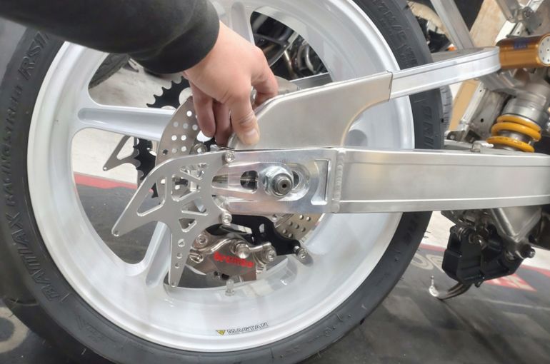 GSX-R1100　スイングアーム