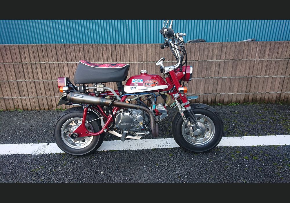 モン吉モンキー　タンク　外装　カスタムペイント　Gクラフト　タケガワ 投稿詳細｜MOTOCLE